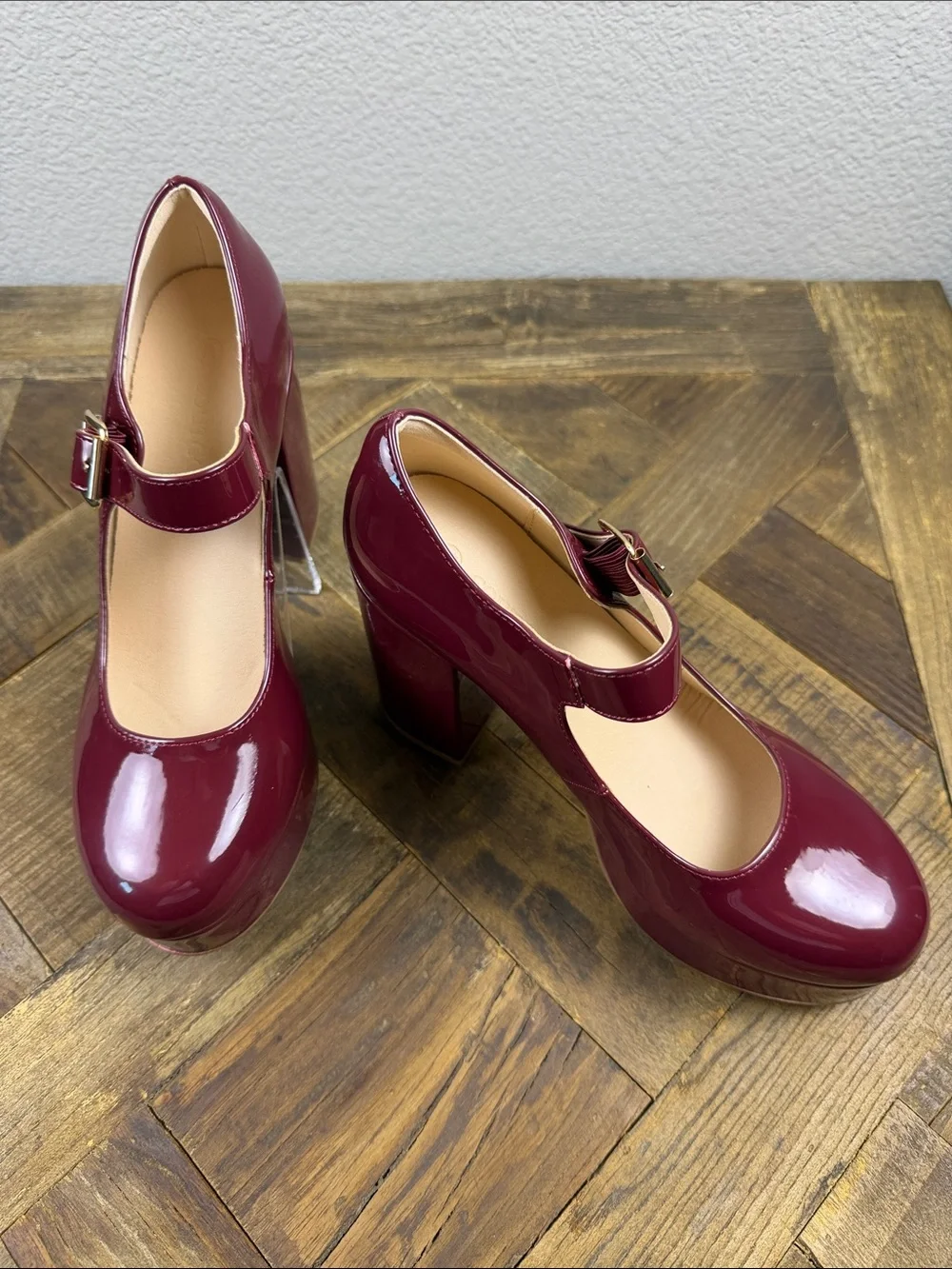 Size 6.5 Coutgo Platform Mary Jane Heels in Burgundy Patent